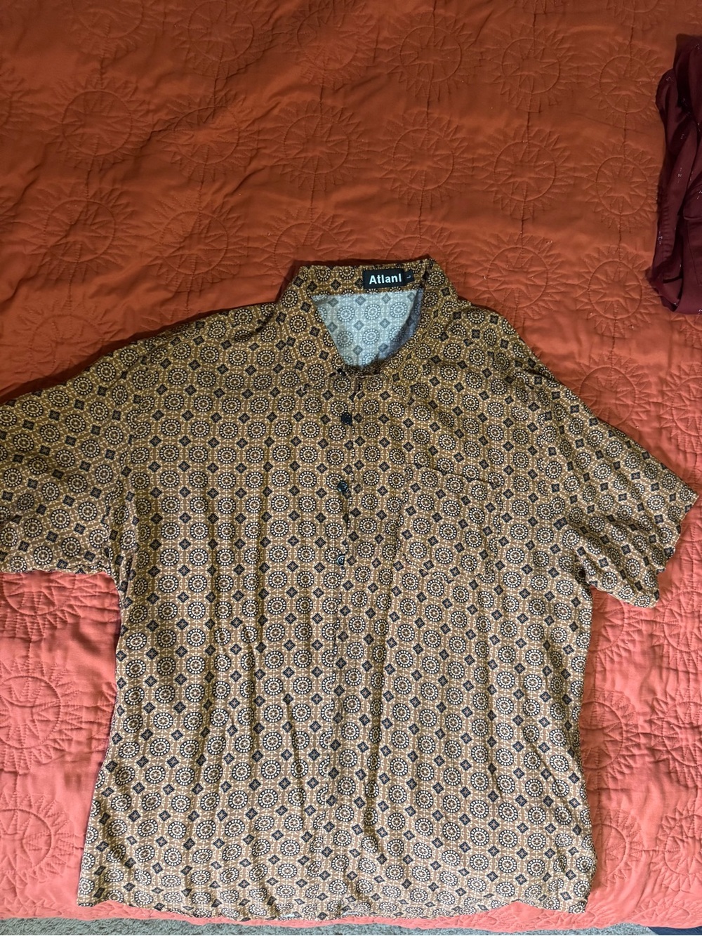 Men's Short-Sleeve Geometric Button-Down Shirt in Mustard
